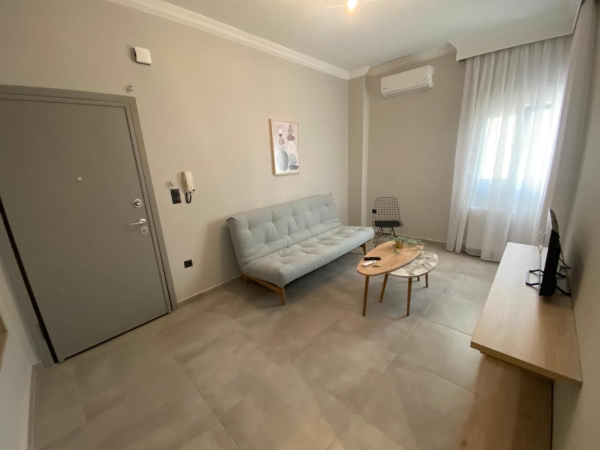 Agias Sofias Center Apartamento